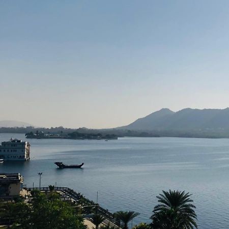 The Hostel Crown Udaipur Extérieur photo