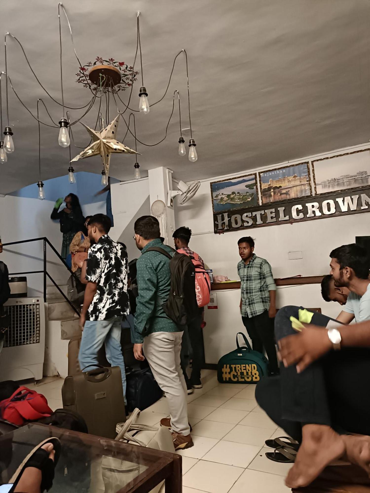 The Hostel Crown Udaipur Extérieur photo